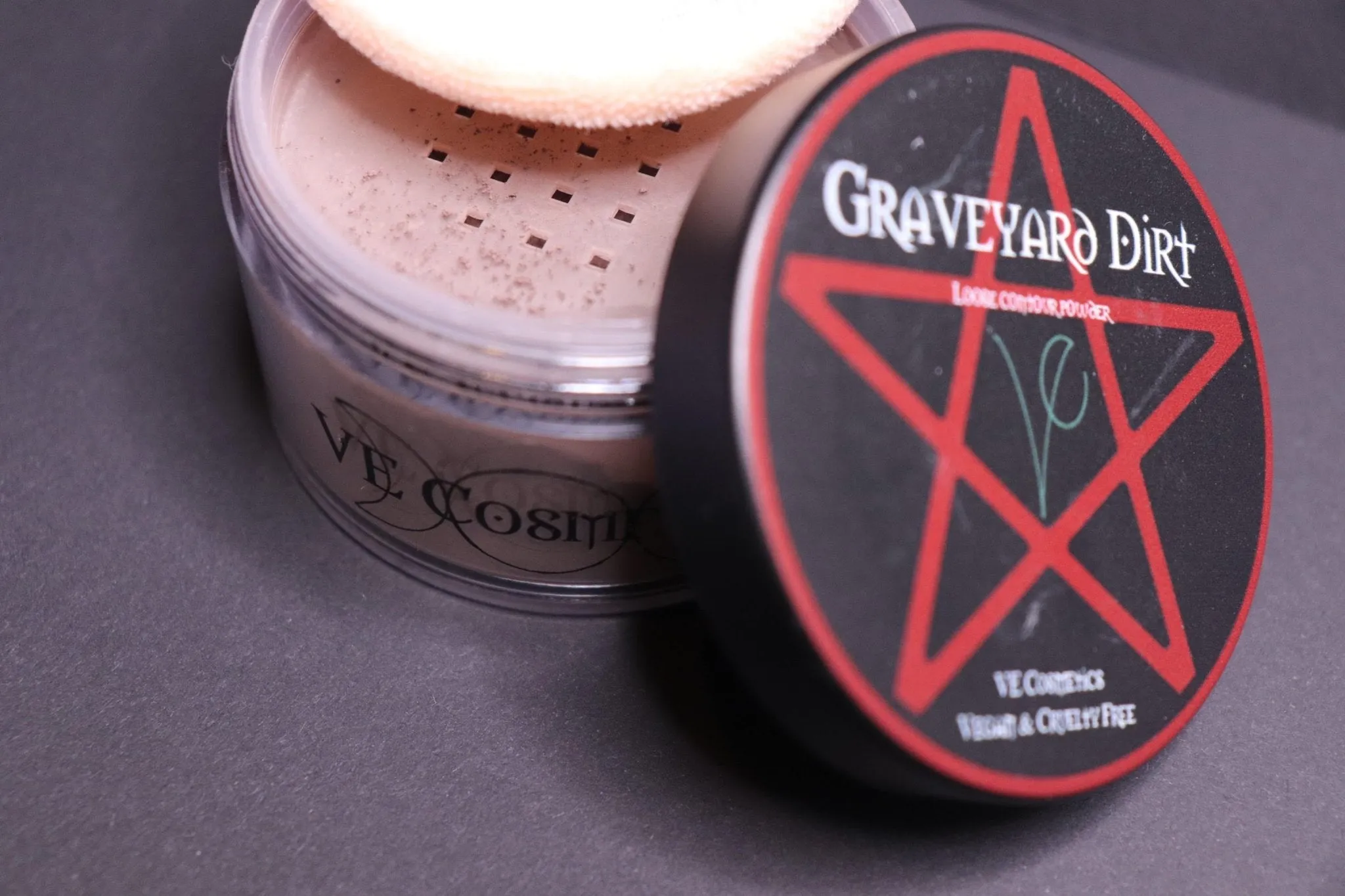 Graveyard Dirt Cool Toned Contour Powder - Medium