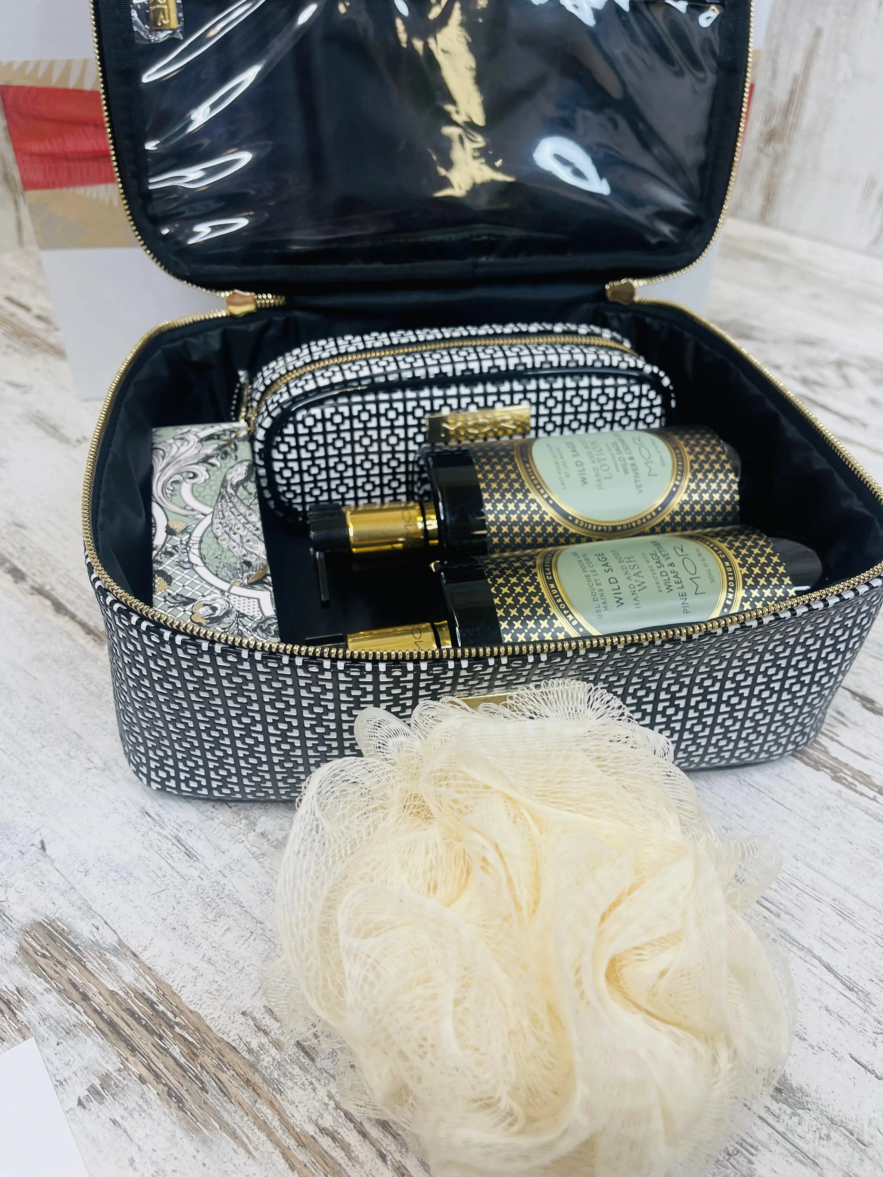 MOR Wild Sage 'Lux' Gift Pamper Box